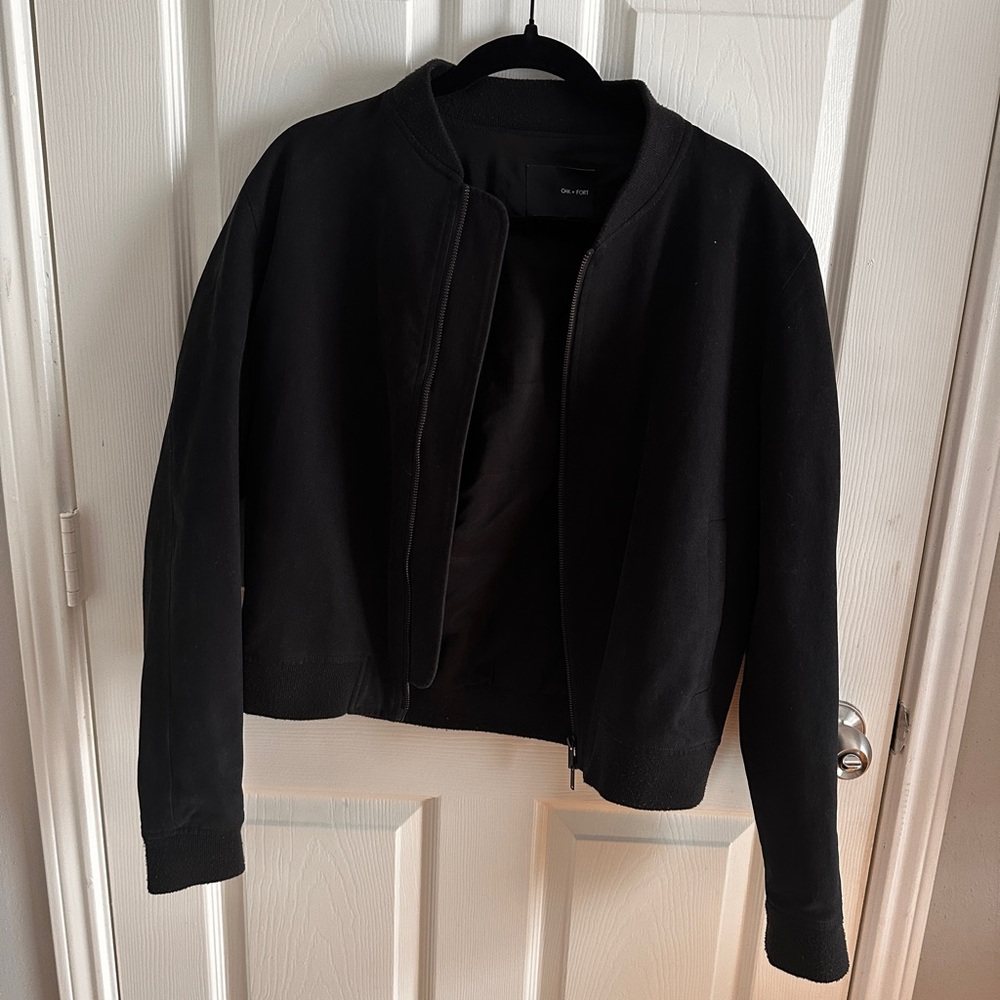 black bomber jacket